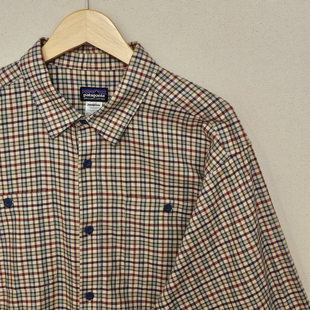 Patagonia Organic Cotton Button Down L